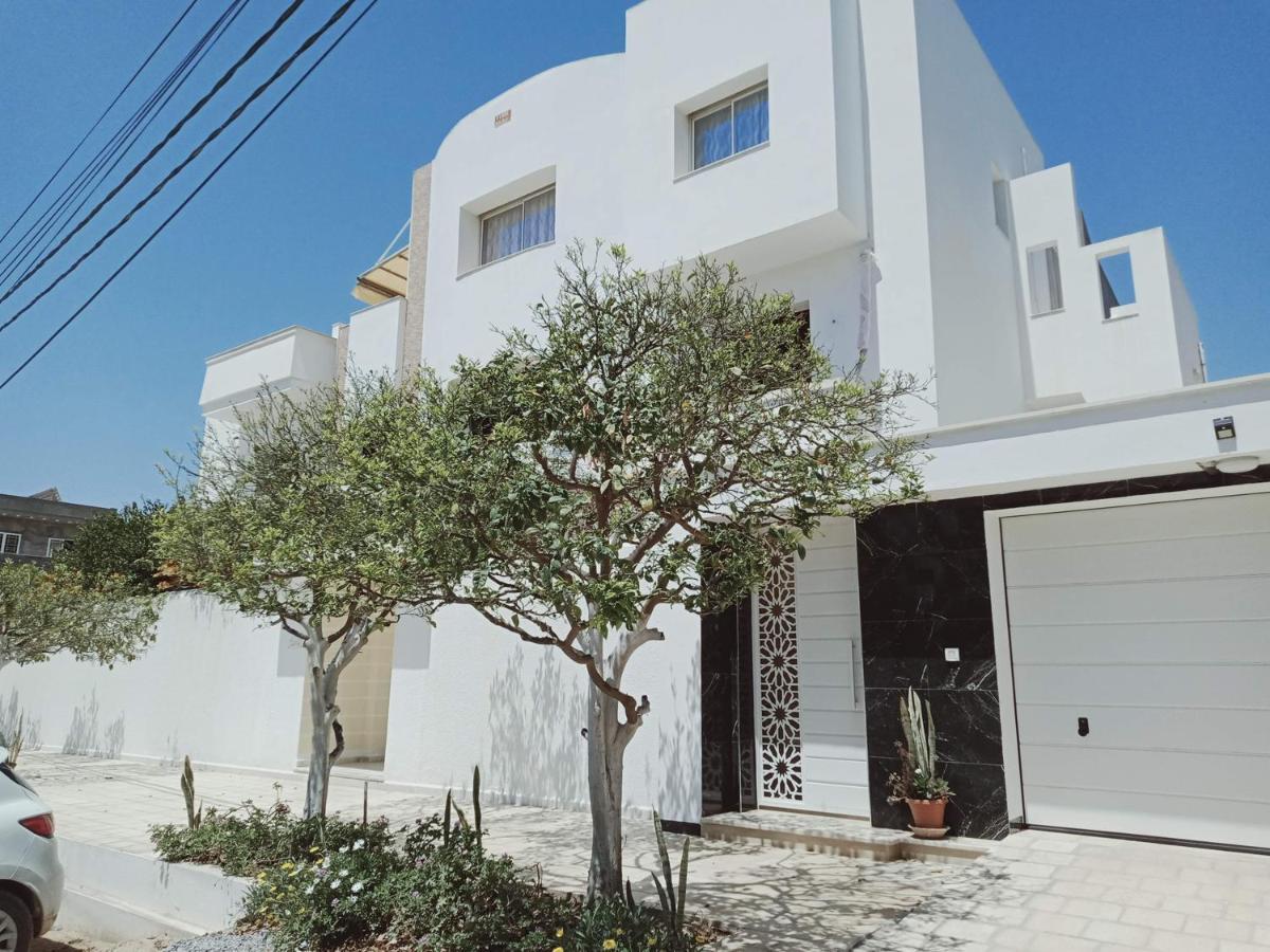 Appartements De Luxe Pres De La Mer 纳布勒 外观 照片